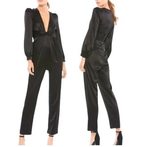 Mac Duggal Ieena Black Satin Long Sleeve Plunge Neck Jumpsuit size 2 NWOT
